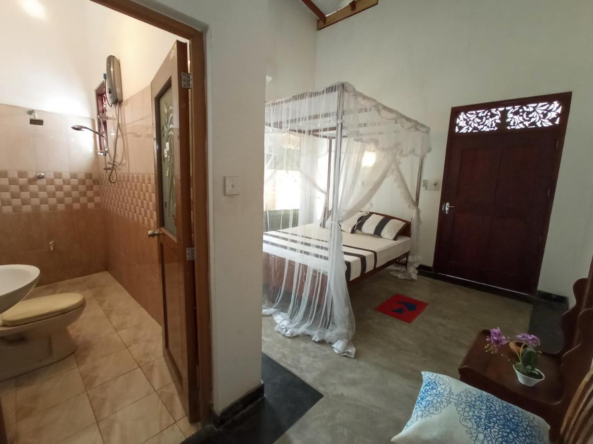 Bluebell Guest House Унаватуна Экстерьер фото